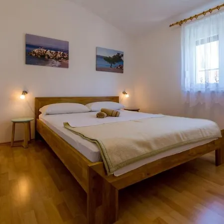 Apartment In 5236 Crikvenica