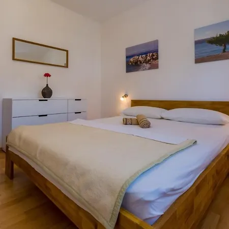 In 5236 Crikvenica