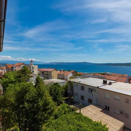 In 5236 Apartment